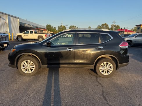Used 2016 Nissan Rogue SV w/ SV Premium Package image 1