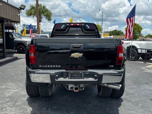 Used 2011 Chevrolet Silverado 3500 LTZ image 9