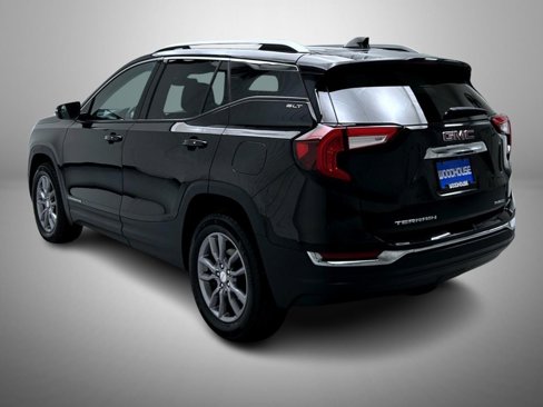 Used 2024 GMC Terrain SLT image 7
