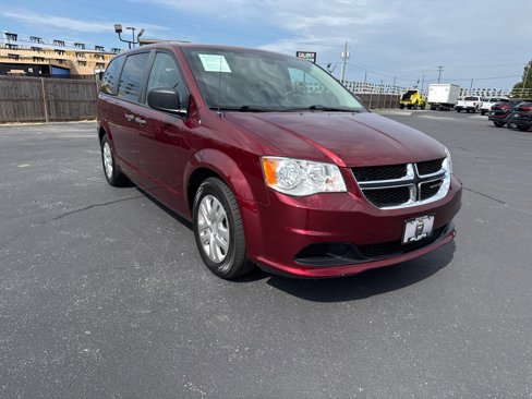 Used 2020 Dodge Grand Caravan SE w/ UConnect Hands-Free Group image 7
