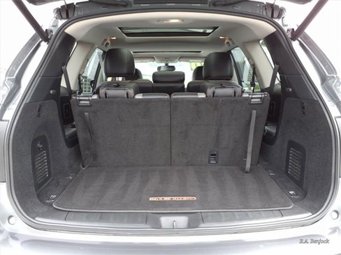 Used 2020 Nissan Pathfinder SL image 24