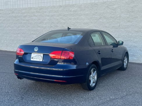 Used 2011 Volkswagen Jetta TDI image 6