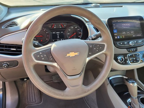 Used 2020 Chevrolet Malibu LT image 20