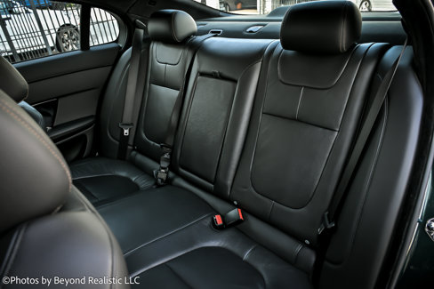 Used 2015 Jaguar XF Sport image 29