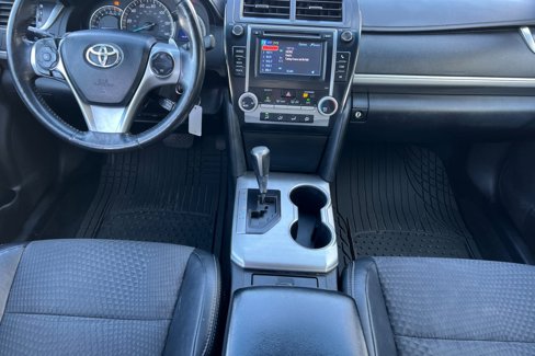 Used 2012 Toyota Camry SE image 12