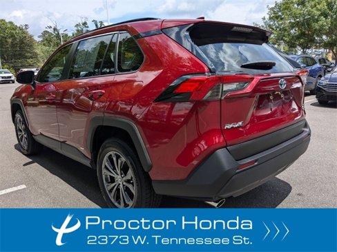 Used 2022 Toyota RAV4 XLE Premium image 8