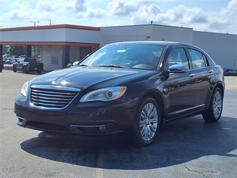 Used 2013 Chrysler 200 Limited w/ Sun/Sound Group image 7
