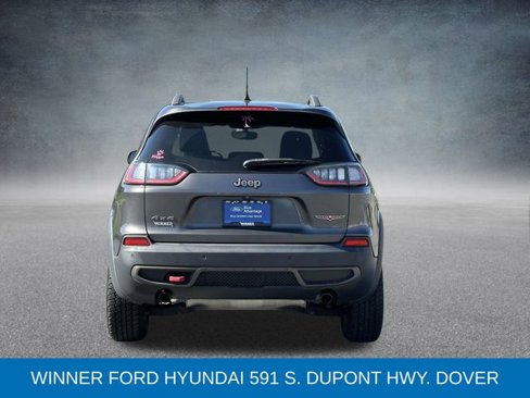 Used 2019 Jeep Cherokee Trailhawk image 6
