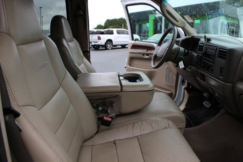 Used 2004 Ford F350 Lariat image 31