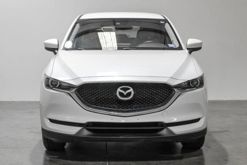 Used 2017 MAZDA CX-5 Touring image 4