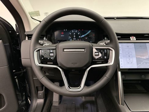 New 2025 Land Rover Discovery Sport S image 13