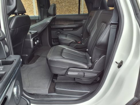 Used 2021 Ford Expedition Max Limited image 19