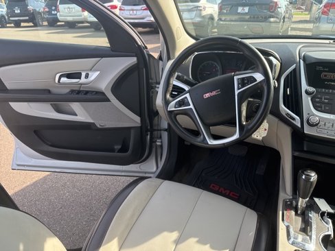 Used 2017 GMC Terrain SLT w/ Open Road Package image 18