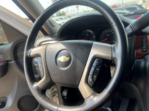 Used 2014 Chevrolet Tahoe LTZ image 16