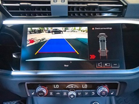Certified 2025 Audi Q3 2.0T Premium image 22
