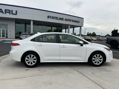 Used 2023 Toyota Corolla LE image 2