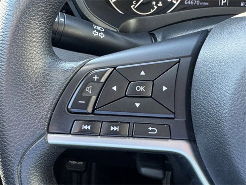 Used 2022 Nissan Altima 2.5 SV image 17