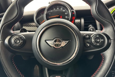 Used 2016 MINI Cooper S image 17