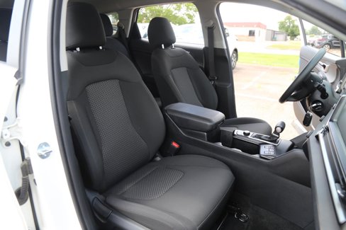Used 2023 Kia Sportage LX image 18