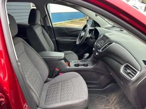 Used 2024 Chevrolet Equinox LT image 25