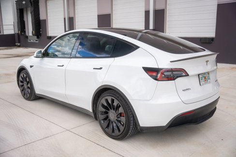Used 2022 Tesla Model Y Performance image 3