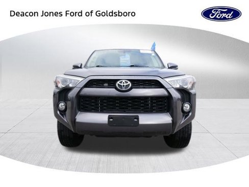 Used 2018 Toyota 4Runner 4WD image 8
