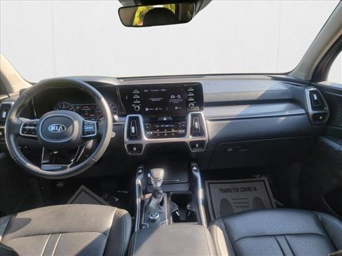 Used 2021 Kia Sorento S image 16