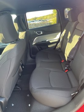 New 2025 Jeep Compass Sport image 15