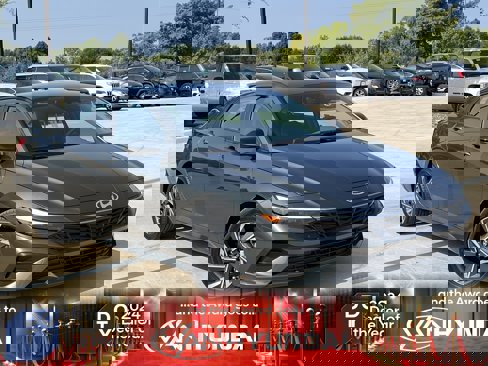 Certified 2025 Hyundai Elantra Sport image 1