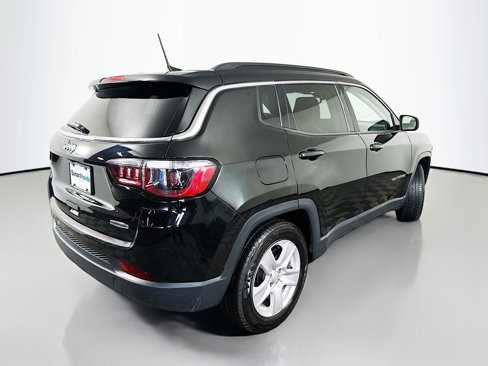Used 2022 Jeep Compass Latitude image 7