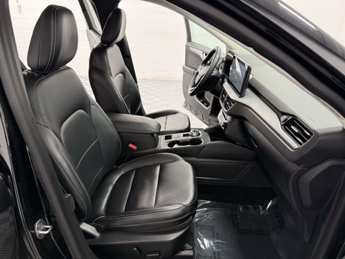 Used 2023 Ford Escape Platinum image 15