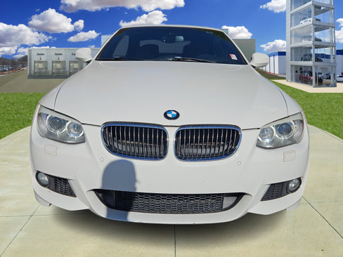 Used 2012 BMW 335i Convertible image 2