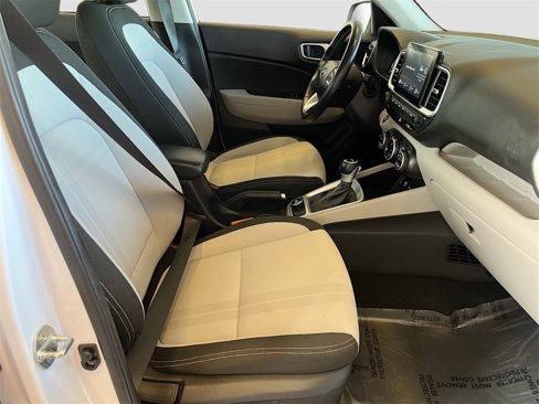 Used 2024 Hyundai Venue SEL image 27