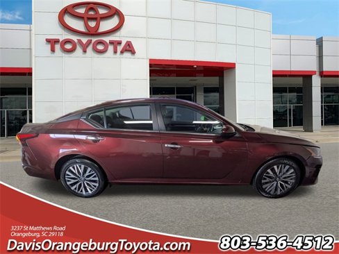 Used 2023 Nissan Altima 2.5 SV image 1