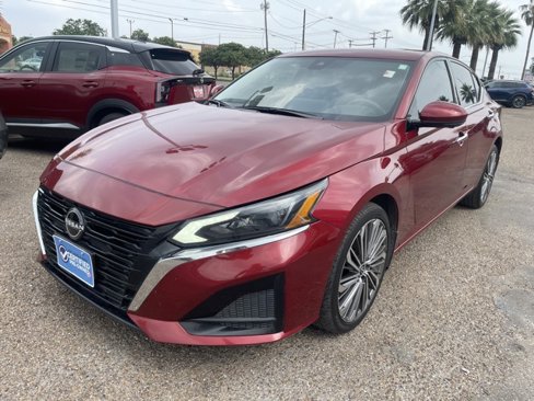 Used 2023 Nissan Altima 2.5 SL image 3
