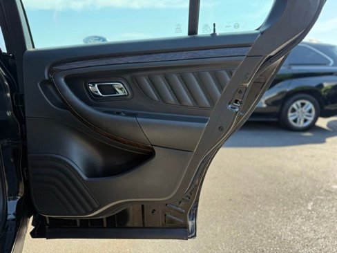 Used 2017 Ford Taurus Limited image 21