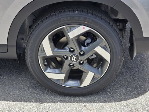 New 2025 Hyundai Venue SEL image 5