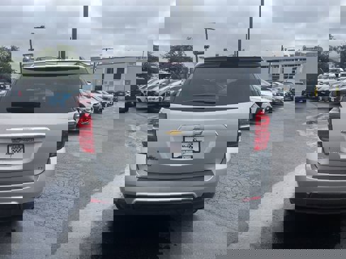 Used 2017 Chevrolet Equinox LT w/ Convenience Package image 6