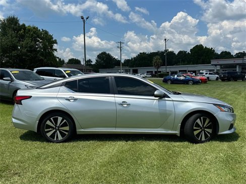 Used 2022 Nissan Altima 2.5 SV image 4