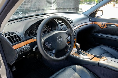 Used 2003 Mercedes-Benz E 320 Sedan image 3