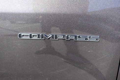 Used 2023 Jeep Compass Limited image 5