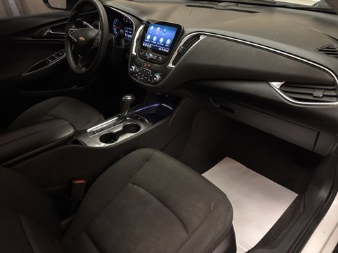 Used 2020 Chevrolet Malibu LT image 23