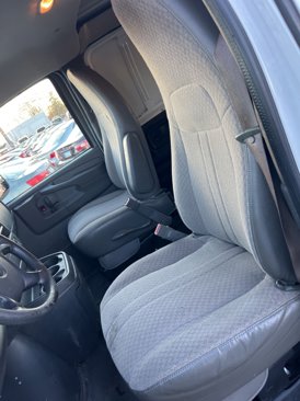 Used 2015 Chevrolet Express 2500 image 12