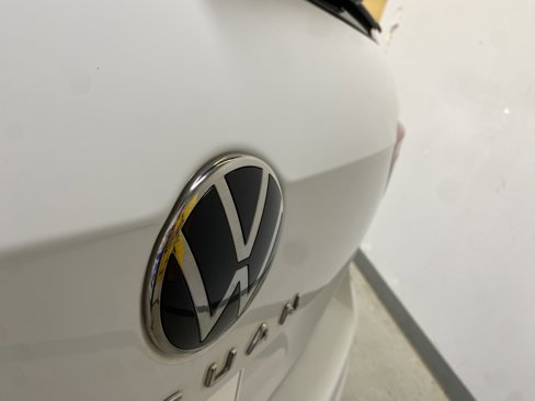 Used 2024 Volkswagen Tiguan SE image 14