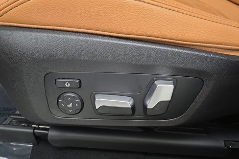 Used 2020 BMW X4 xDrive30i w/ Convenience Package image 13
