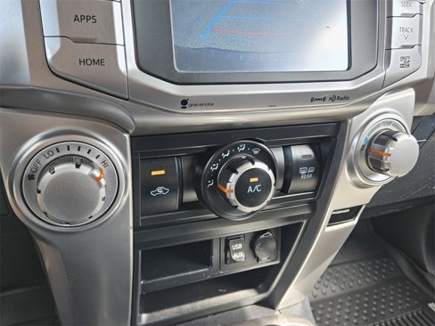 Used 2016 Toyota 4Runner SR5 Premium image 31