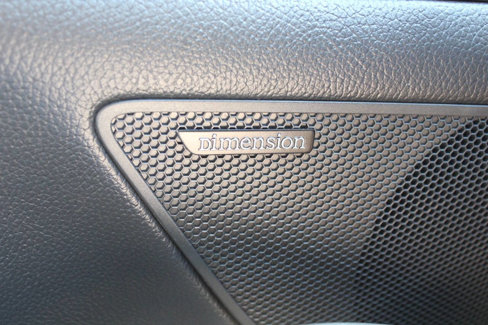 Used 2013 Hyundai Veloster w/ Style Pkg image 3