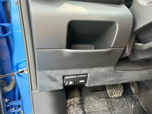Used 2024 Nissan Kicks SV image 10