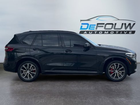 Used 2022 BMW X5 xDrive40i w/ M Sport Package image 2