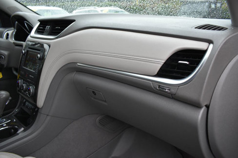 Used 2014 Chevrolet Traverse LT image 25